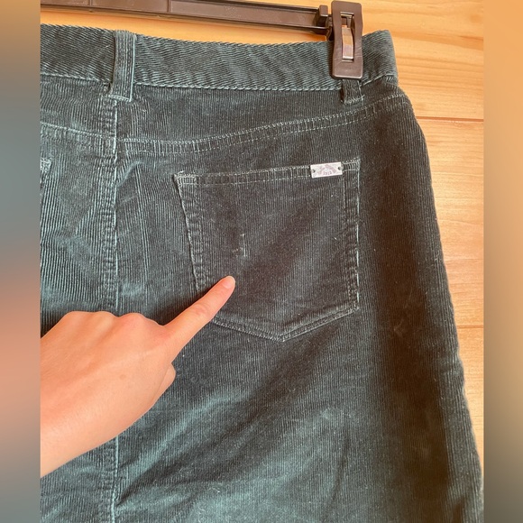 Green L.L.Bean corduroy mini skirt - Picture 2 of 6